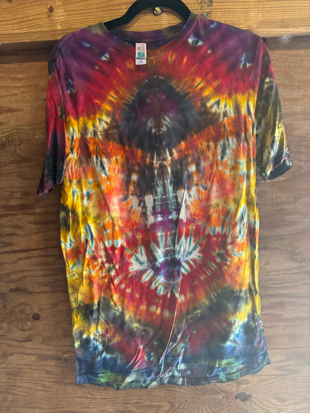 Medium tee